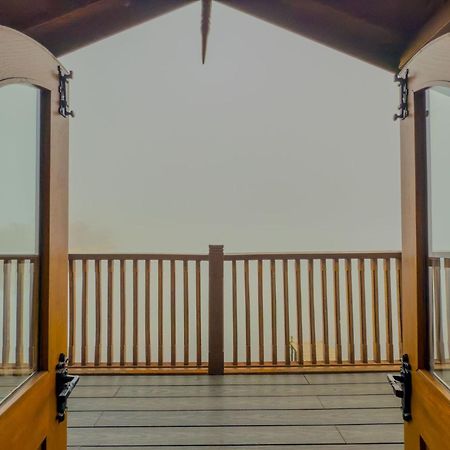 Duke Of Portland Boathouse On The Shore Of Lake Ullswater Ideal For A Romantic Break Pooley Bridge Exterior photo