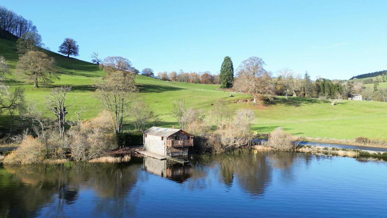 Duke Of Portland Boathouse On The Shore Of Lake Ullswater Ideal For A Romantic Break Pooley Bridge Exterior photo